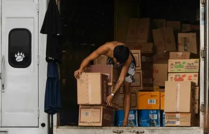 Loading and Unloading in Patna