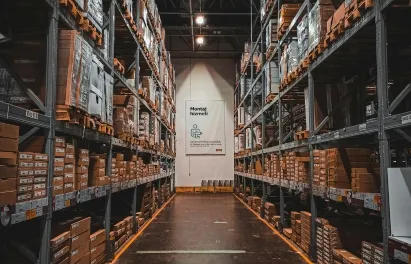 Moisture-Proof Warehouse Storage